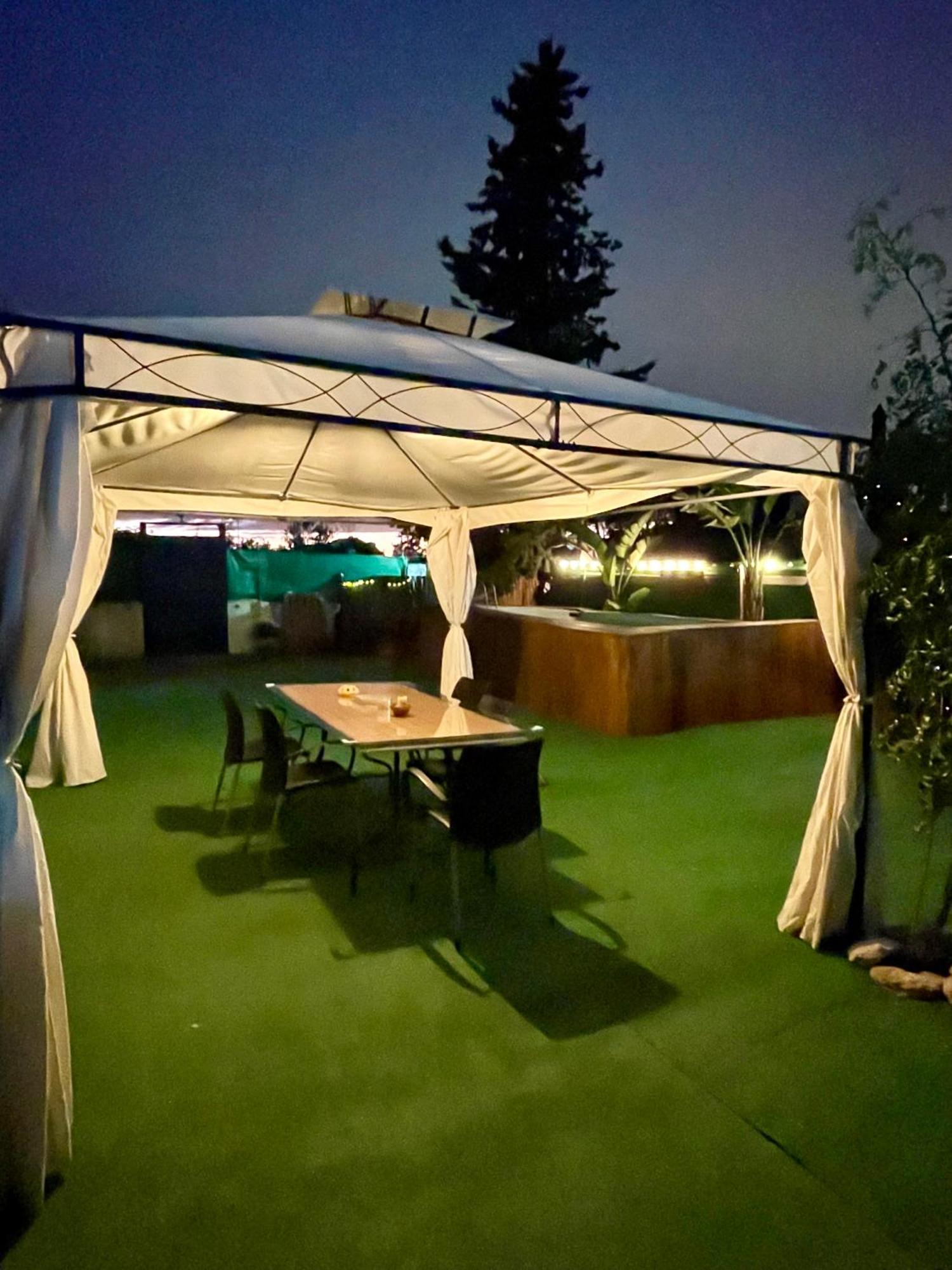 Nomada, Chalet Con Piscina En Alcalá de Guadaira Екстериор снимка